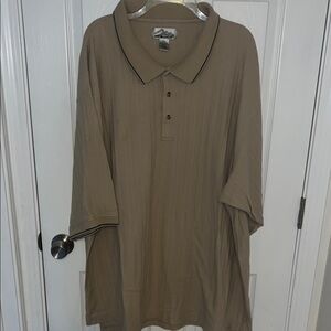 Tan Polo Shirt with Relaxed Fit and Short Sleeves